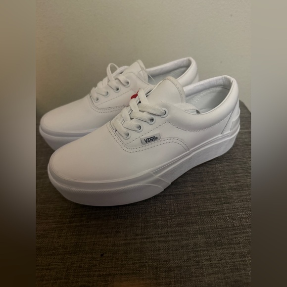 NWT Women's VANS ERA Stacked Leather True White Platform Shoes Size 5.5 *No Box* - Picture 1 of 8